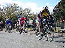 mini_beaucouze-pass-cyclisme-5-avril-2015-5527b055c8c59.jpg