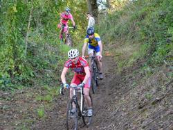 mini_championnat-departemantal-de-cyclo-cross-espoirs-seniors-a-st-florent-le-vieil-le-11-novembre-2012-50a03770d913f.jpg