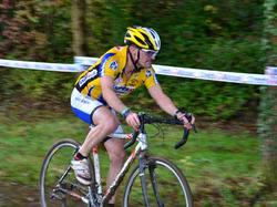 mini_championnat-departemantal-de-cyclo-cross-espoirs-seniors-a-st-florent-le-vieil-le-11-novembre-2012-50a038e7c4d64.jpg
