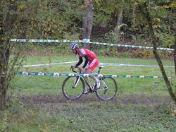 mini_championnat-departemantal-de-cyclo-cross-espoirs-seniors-a-st-florent-le-vieil-le-11-novembre-2012-50a039a55832b.jpg