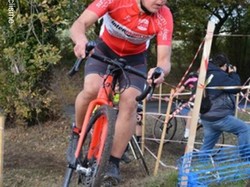 mini_championnat-departemental-de-cyclo-cross-espoirs-seniors-st-hilaire-st-florent-6196cebb0afcc.jpg
