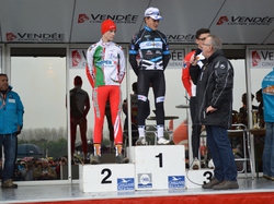 mini_championnat-regional-de-cyclo-cross-cadets-et-dames-a-challans-7-decembre-2014-54861465e3de7.jpg