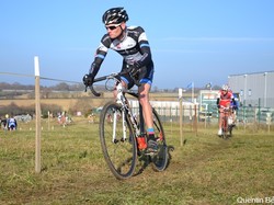 mini_championnat-regional-espoirs-de-cyclo-cross-a-pouance-le-4-decembre-2016-584dd577983ef.jpg