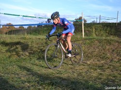 mini_cyclo-cross-de-chalonnes-sur-loire-espoirs-seniors-le-11-novembre-2016-582e2cf5c8eb9.jpg