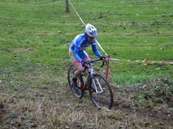 mini_cyclo-cross-de-vhiers-le-16-novembre-2013-528a5f543a15c.jpg