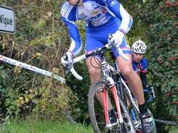 mini_cyclo-cross-de-vhiers-le-16-novembre-2013-528a5f9bd8901.jpg