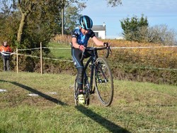 mini_cyclo-cross-ecoles-de-velo-chalonnes-sur-loire-61abe70dbc8fa.jpg
