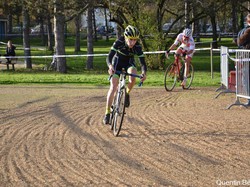 mini_cyclo-cross-espoirs-seniors-d-angers-le-22-novembre-2015-5658c9d8a8584.jpg