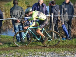 mini_cyclo-cross-espoirs-seniors-de-chalonnes-sur-loire-5dd305b43beec.jpg