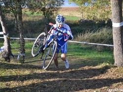 mini_cyclo-cross-espoirs-seniors-st-florent-le-vieil-59ff88993935a.jpg