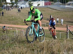 mini_cyclo-cross-espoirs-seniors-verrieres-en-anjou-617c596116f80.jpg