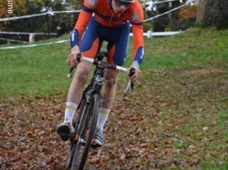 mini_cyclo-cross-juniors-espoirs-seniors-le-lion-d-angers-5c1395b145a46.jpg