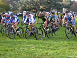 mini_cyclo-cross-seniors-de-baune-le-15-novembre-2015-5658c40a370b3.jpg