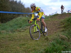 mini_cyclo-cross-seniors-de-chalonnes-le-11-novembre-2015-5648fe923b099.jpg