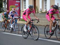 mini_le-lion-d-angers-pass-cyclisme-14-juillet-2014-53ca444e21096.jpg