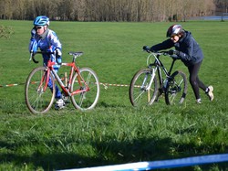 mini_mini-cyclo-cross-d-angers-28-decembre-2014-54a43e8d699a6.jpg