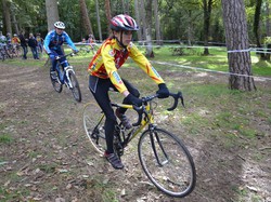 mini_mini-cyclo-cross-du-lion-d-angers-le-3-novembre-2013-527825662c6c7.jpg