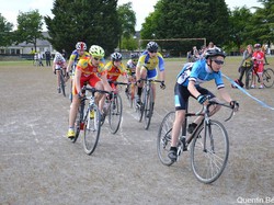 mini_trophee-departemental-des-ecoles-de-velo-a-chalonnes-le-7-mai-2016-573609009162b.jpg