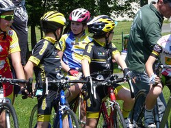 mini_trophee-departemental-des-ecoles-de-velo-a-cholet-le-17-mai-2014-537d0b060e0b4.jpg